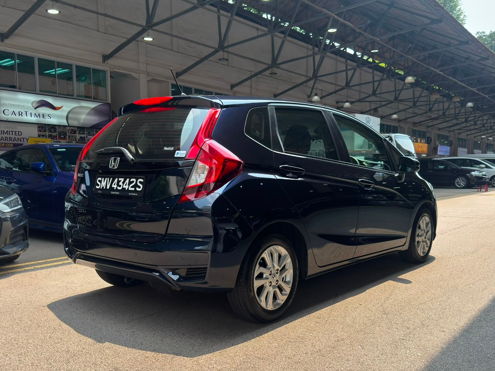 Honda Jazz 1.3 photo 2
